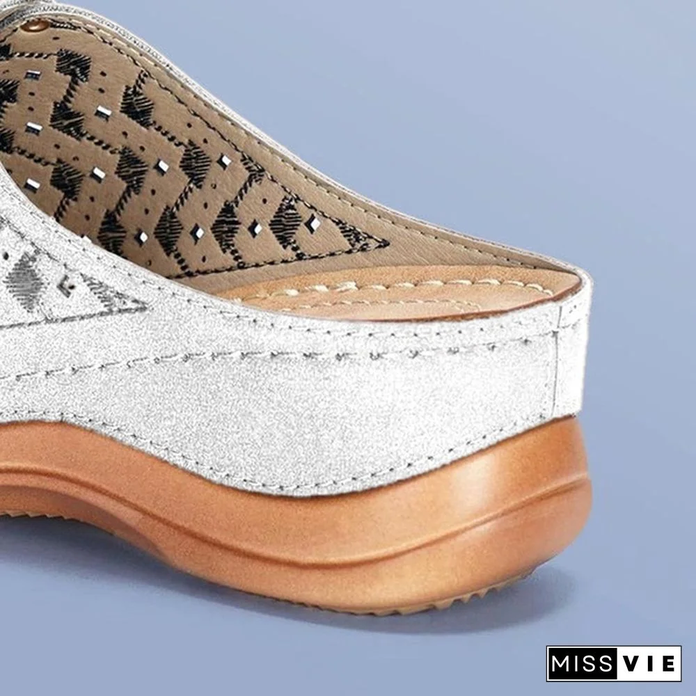 Large Size Casual Sandals Female New Solid Color Thick Bottom Carved Ladies Slippers