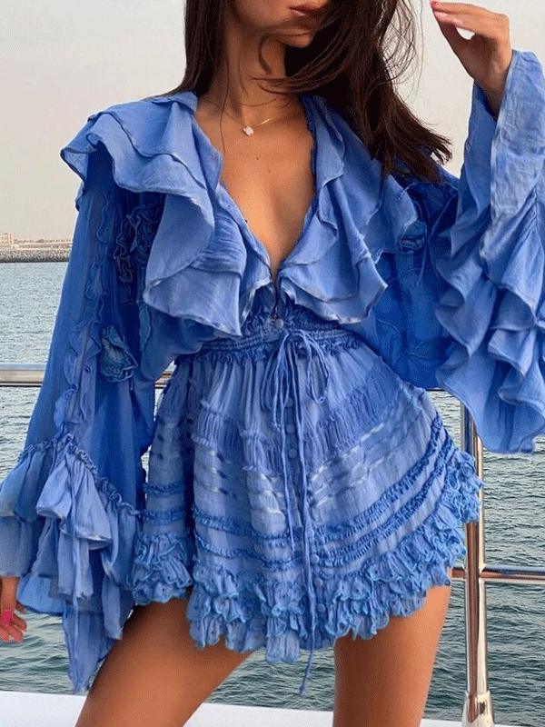 V eck ruffle dress