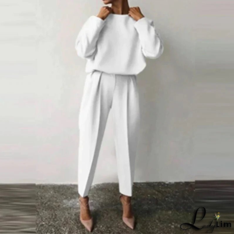 Modern and Versatile Set