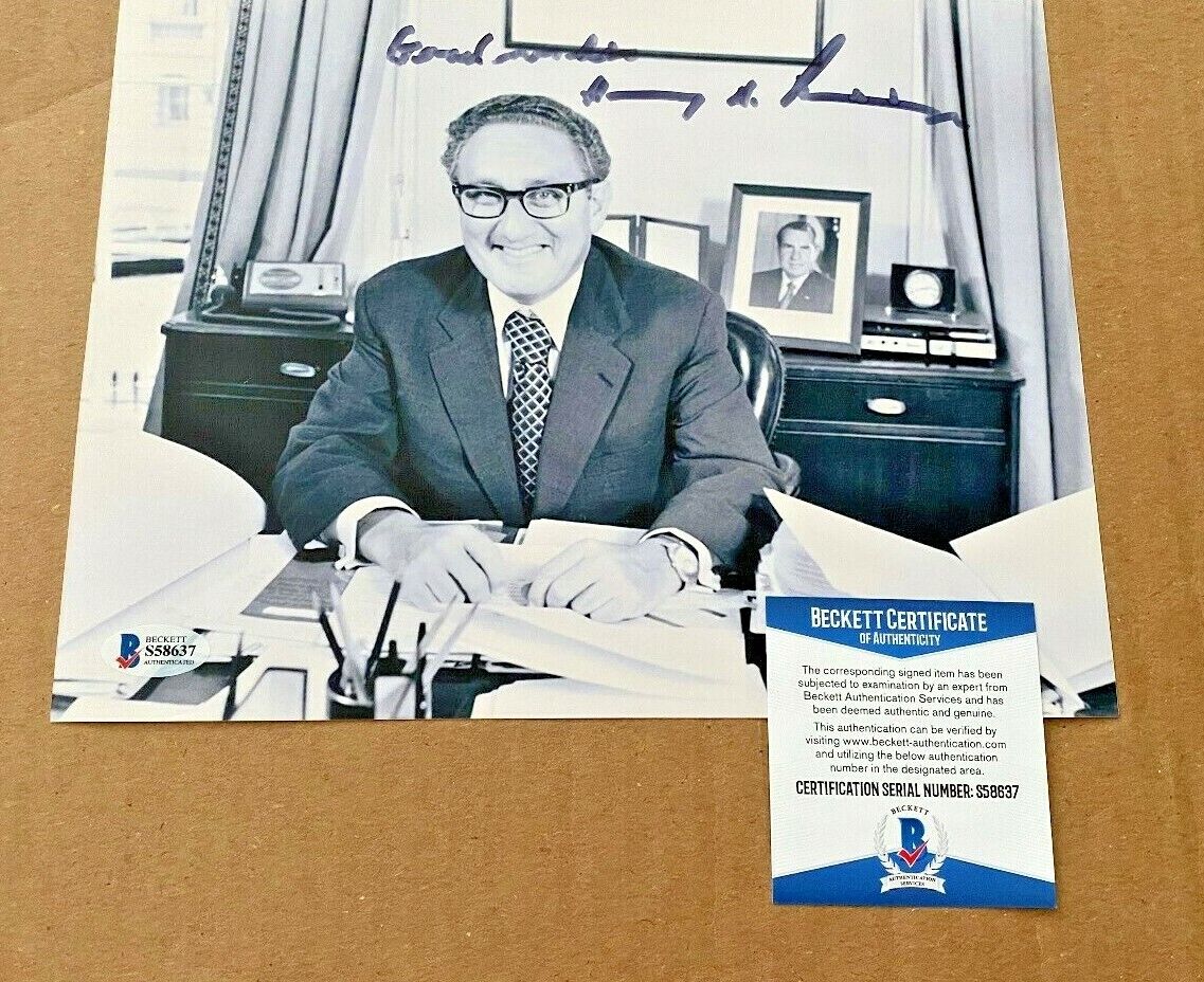 HENRY KISSINGER SIGNED 8X10 Photo Poster painting BECKETT CERTIFIED #2