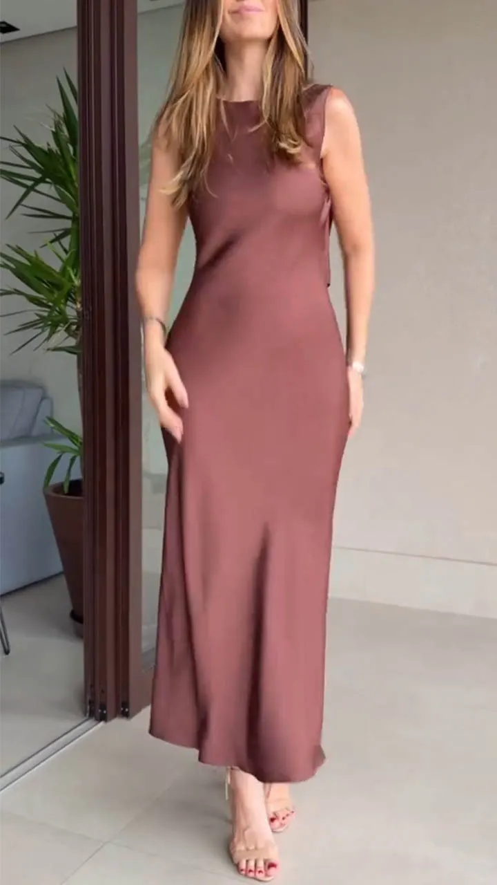 Women Round Neck Solid Color Back Hollow Casual Dress