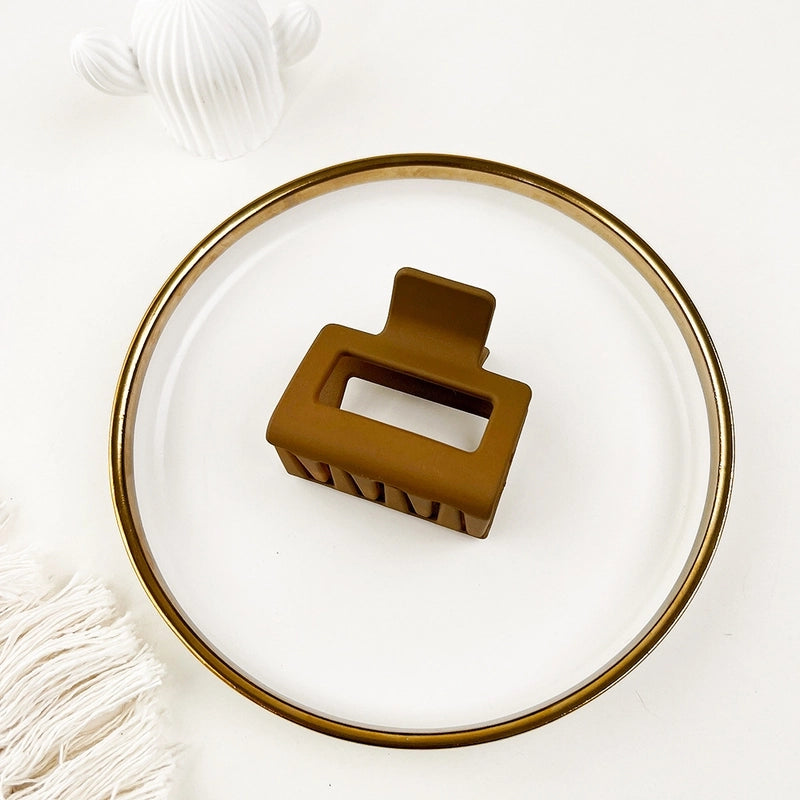 Fashion Solid Color Plastic Hair Claws