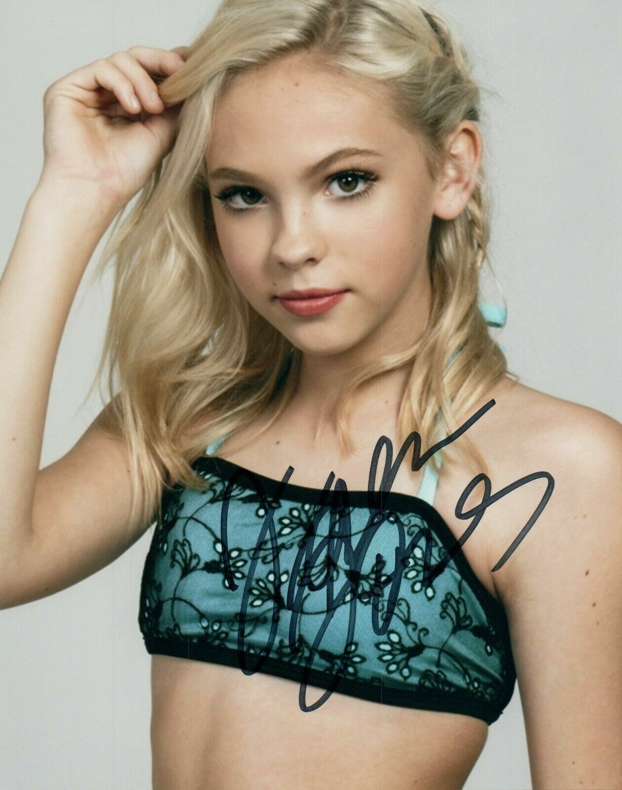 Jordyn Jones * authentic signed autographed 8x10 Photo Poster paintinggraph holo COA