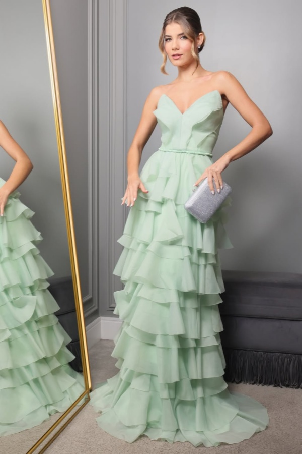 Lussooy Gorgeous V Neck Sleeveless Chiffon Long Prom Dress with Ruffles       