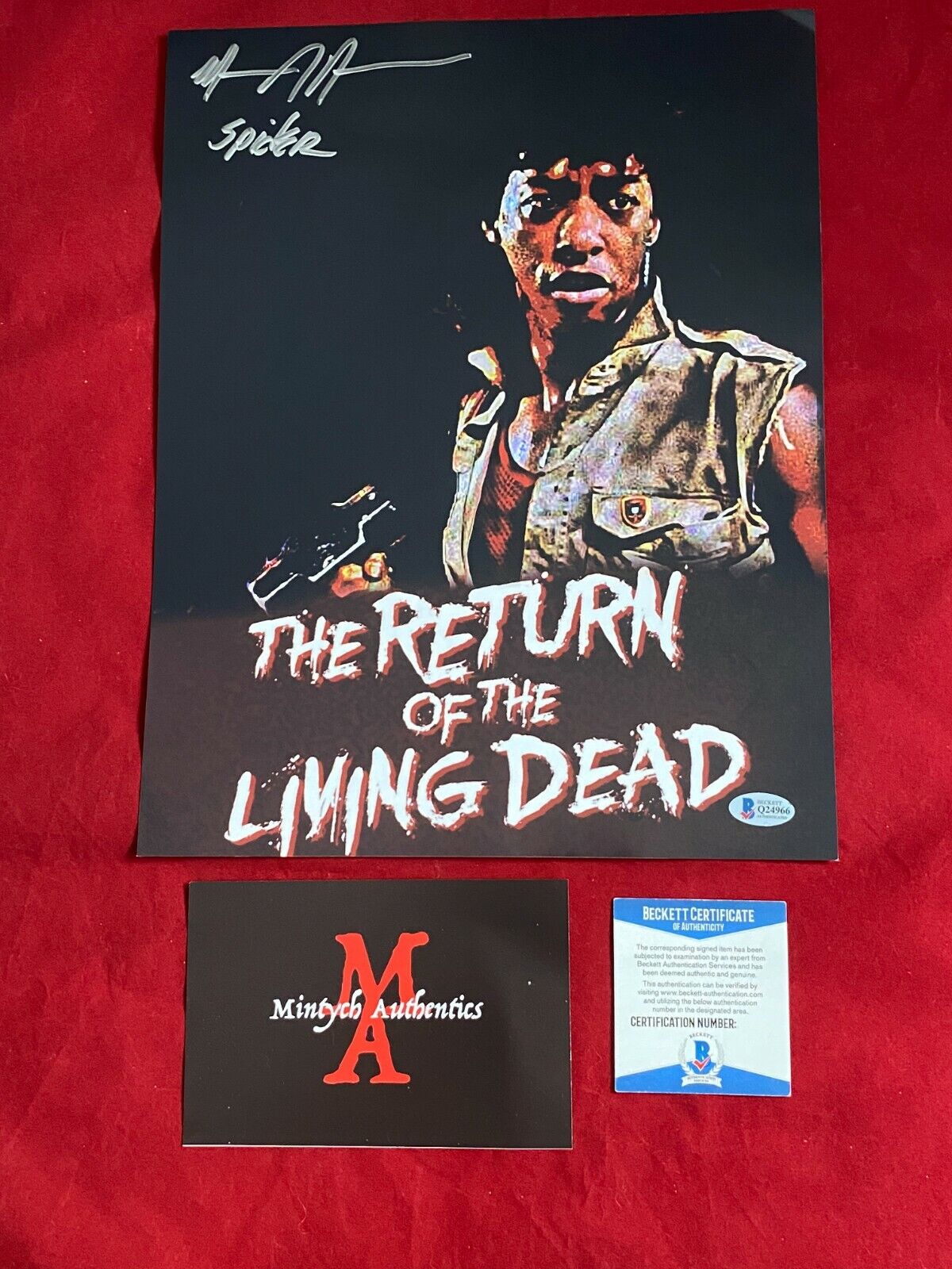 MIGUEL NUNEZ AUTOGRAPHED SIGNED 11x14 Photo Poster painting! RETURN OF THE LIVING DEAD! BECKETT