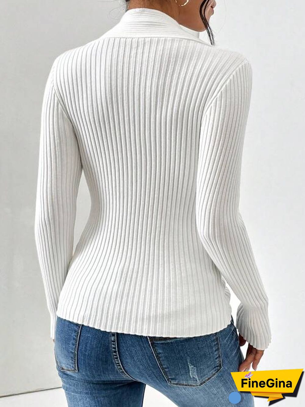 White Plain V-Neck Long Sleeve Sweater