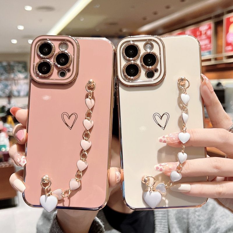 2022 Cute Heart Pattern All-inclusive iPhone Case with Heart Chain Wristband