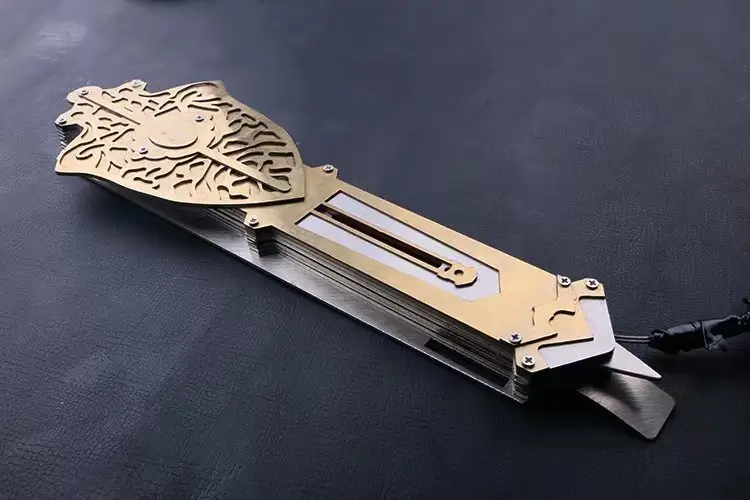 Hidden Blade Metal Assassin's Valhalla  Eivor hidden blade image 5