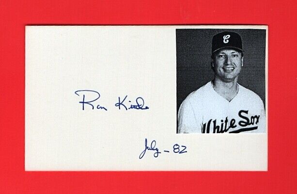 1982 RON KITTLE-CHICAGO WHITE SOX AUTOGRAPHED 3X5 CARD W/PIX