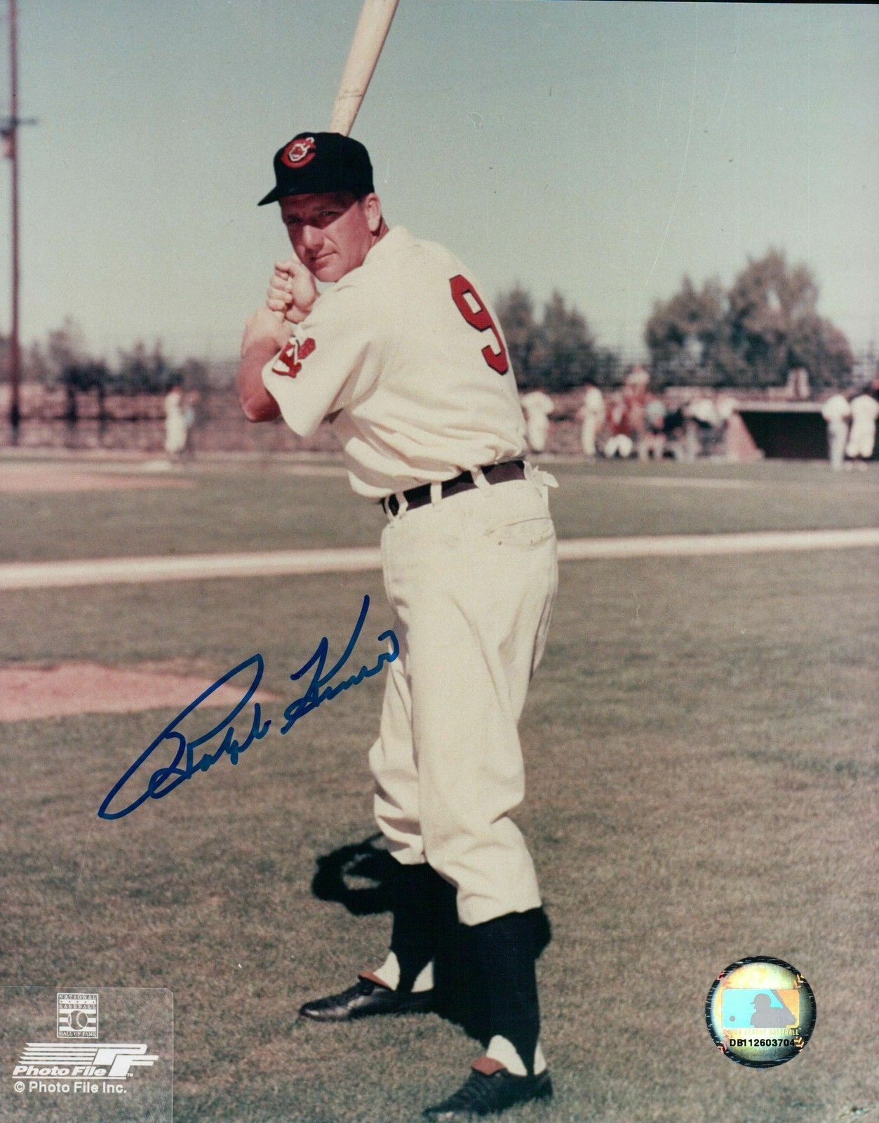 Ralph Kiner Signed 8X10 Photo Poster paintinggraph Autograph Indians Posing w/Bat COA Auto