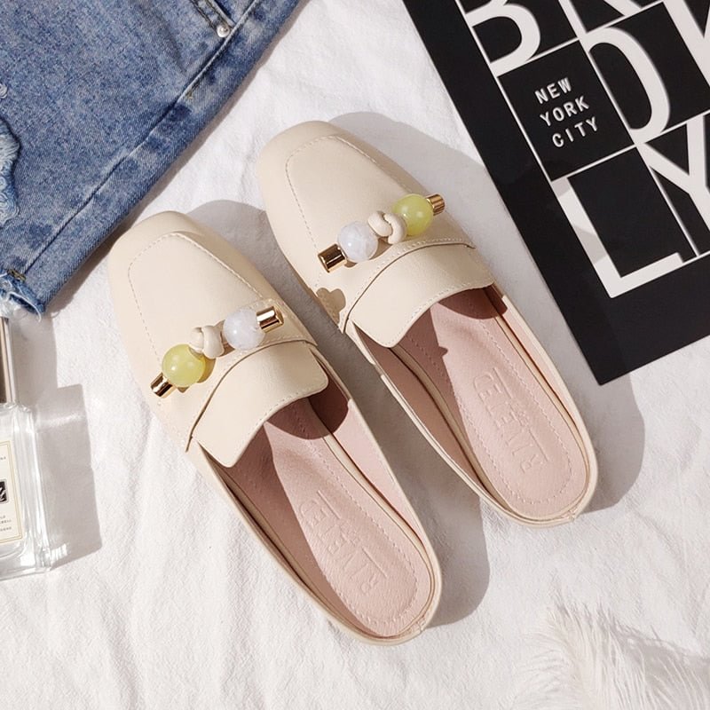 Women's slippers outdoor Women's slippers Flat Muller slippers Women's Fashion sandals 2021 new fashion leather shoes