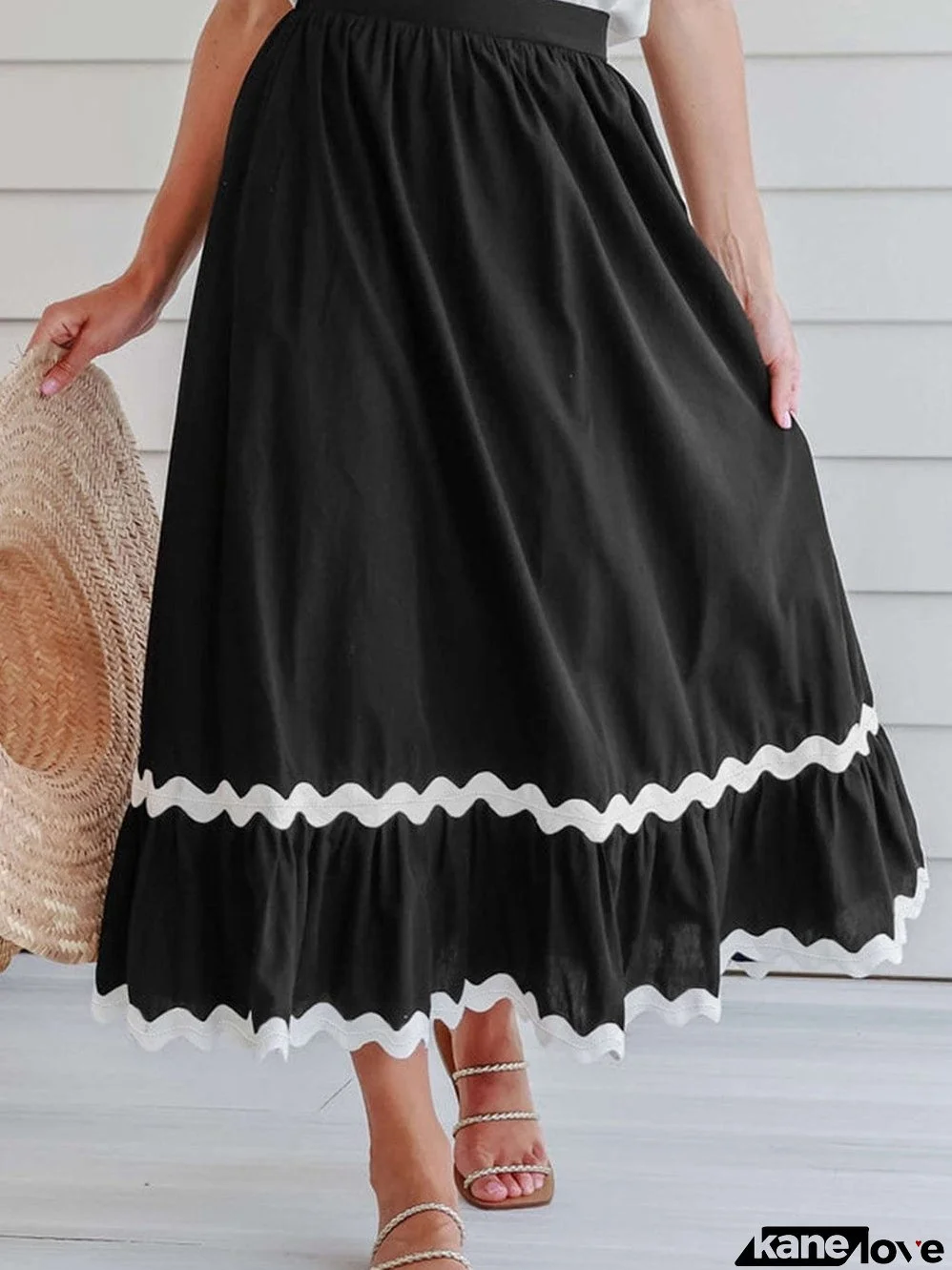 Chic Black Colorblock Long Skirt with Ricrac Detail