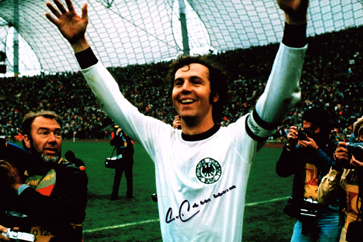 Franz Beckenbauer HAND SIGNED Autograph 12x8 Photo Poster painting AFTAL COA Germany World Cup