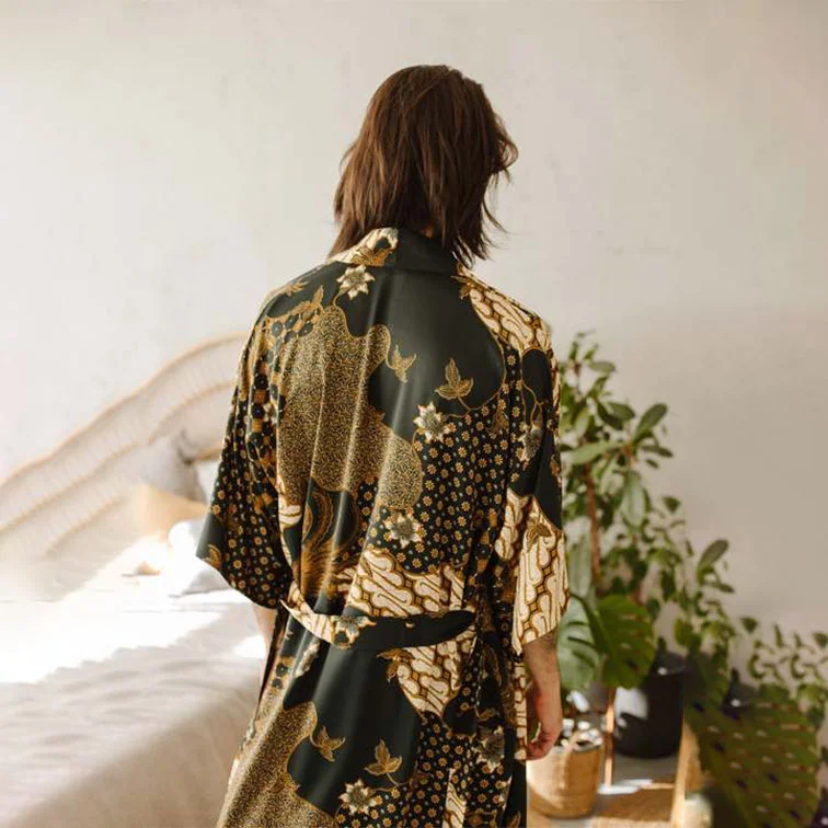 Resort Casual Kimono-inspireuse