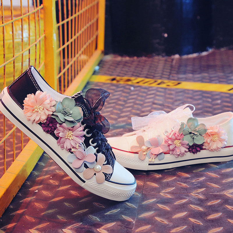 3D Blossom Decor Casual Canvas Shoes - Modakawa modakawa