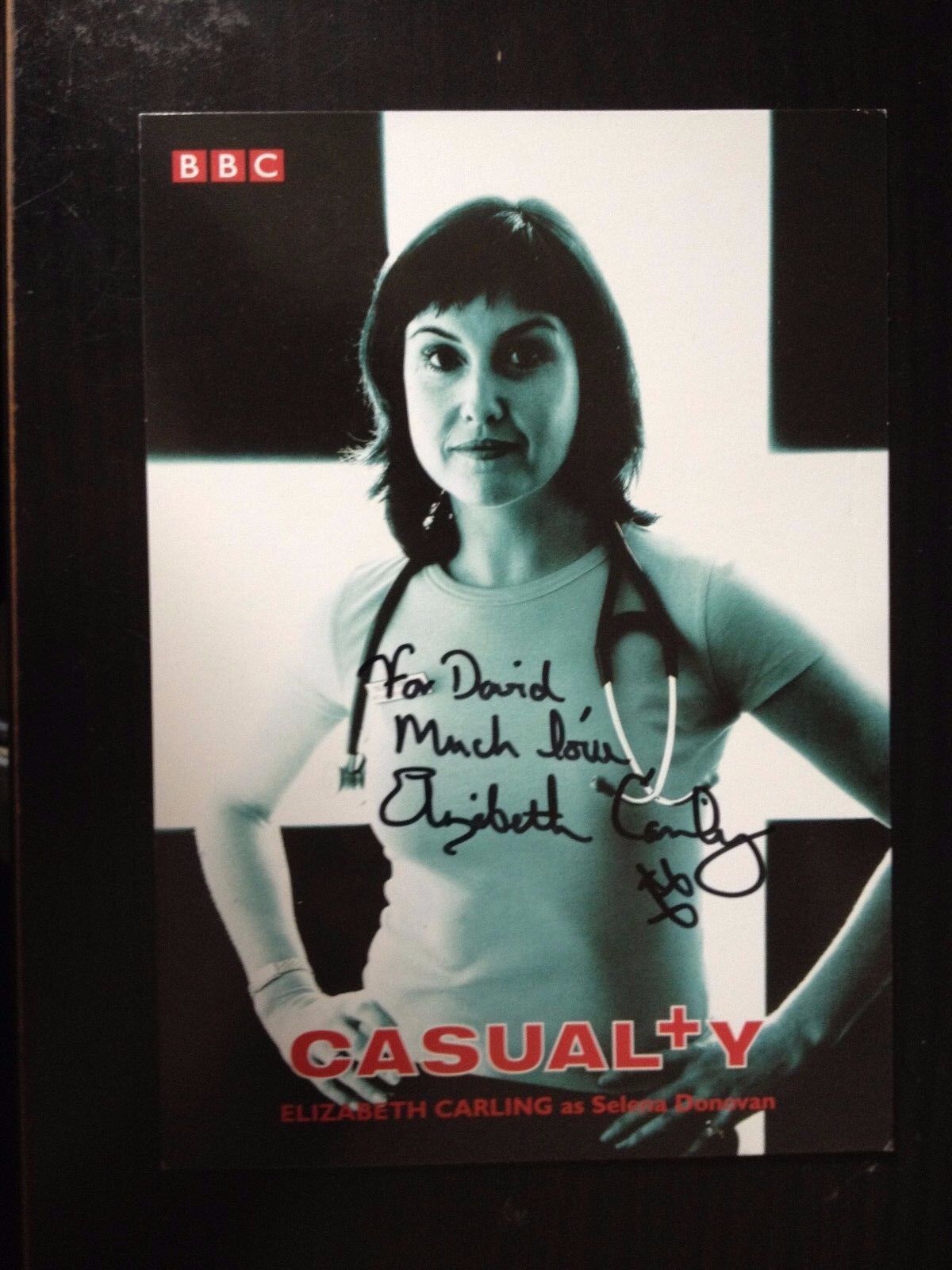 ELIZABETH CARLING - CASUALTY ACTRESS - SIGNED COLOUR Photo Poster paintingGRAPH