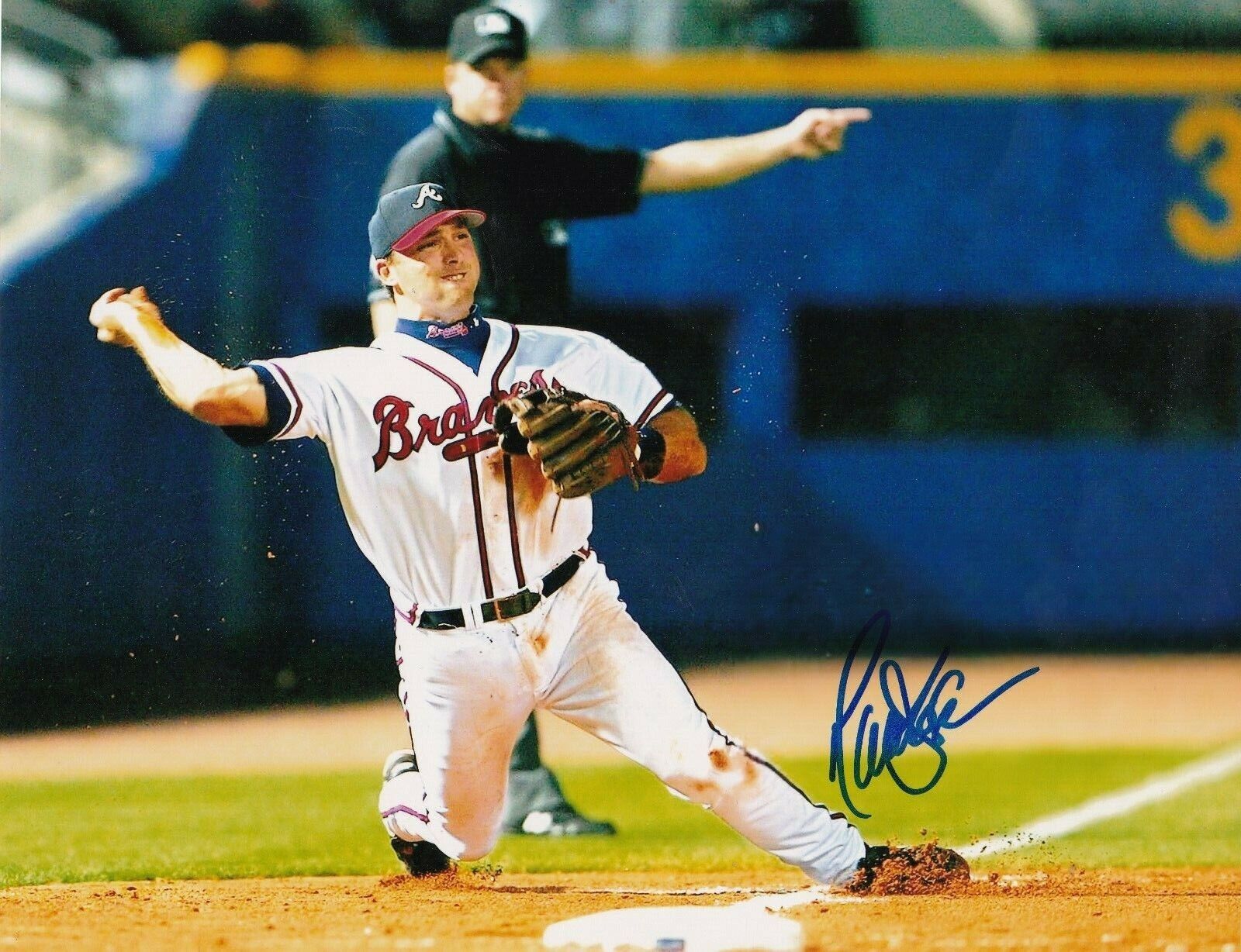 MARK DEROSA ATLANTA BRAVES ACTION SIGNED 8x10