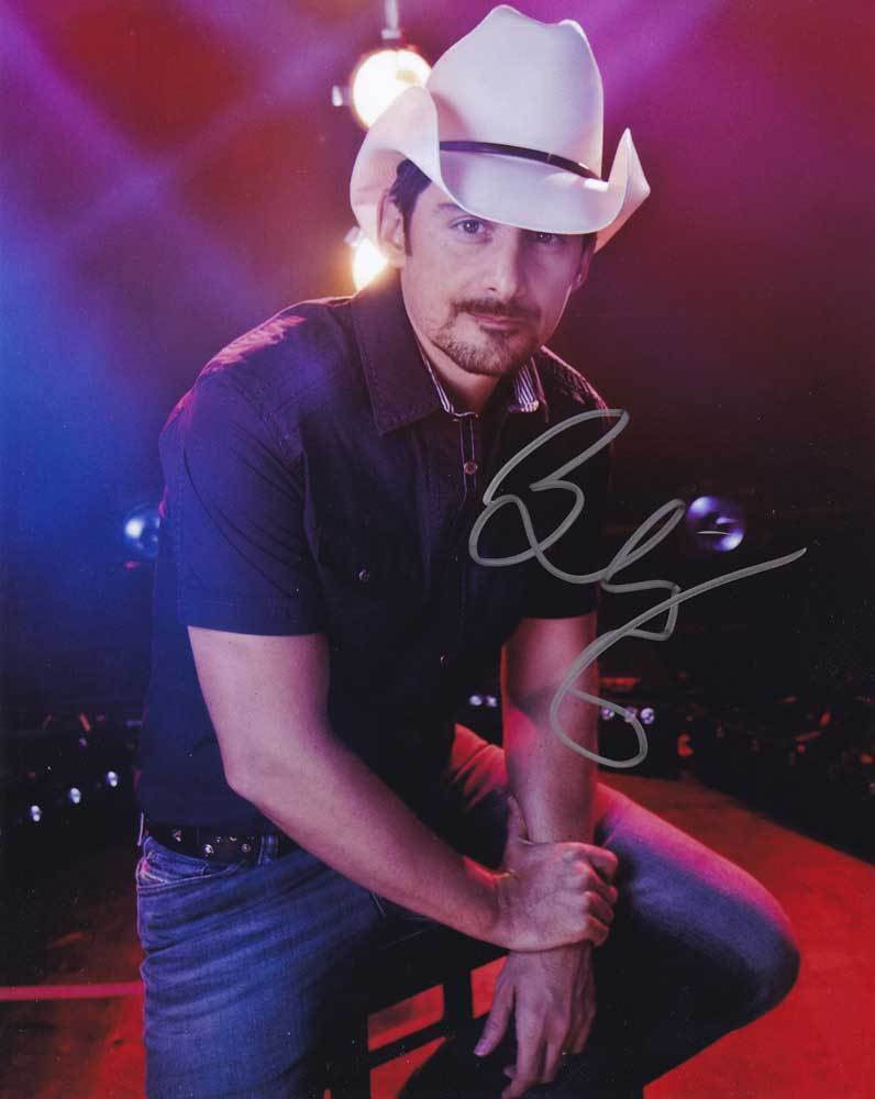 Brad Paisley In-Person AUTHENTIC Autographed Photo Poster painting SHA #76402