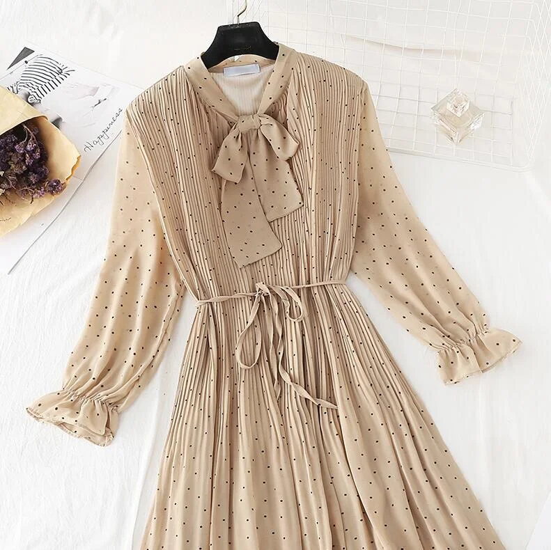 2020 Elegant Women Dress Vintage Bow Polka Dot Print Loose Midi Dress Female Casual Ruffles Pleated Chiffon Dresses Vestidos