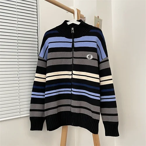 Demandernyc Autumn Winter Contrast Striped Stand Collar Sweaters Cardigan for Men/Women Street Loose Lazy Versatile Couple Knitted Jackets