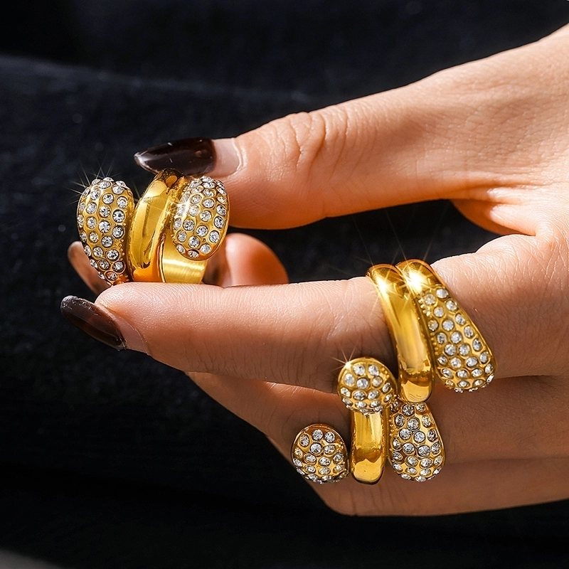 Elegant Luxurious Vacation Geometric Titanium Steel Rhinestones 18K Gold Plated Inlay Rings