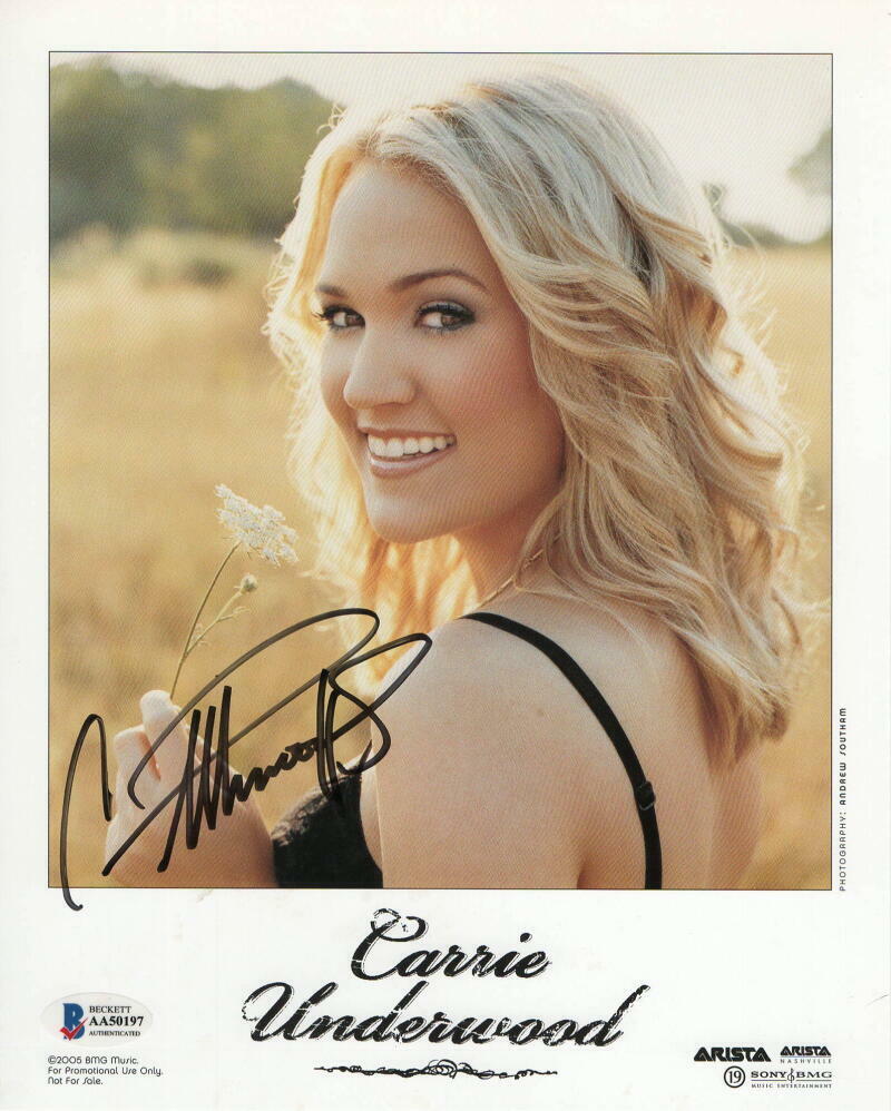 CARRIE UNDERWOOD SIGNED AUTOGRAPH 8x10 Photo Poster painting - COUNTRY MUSIC BEAUTY, BECKETT