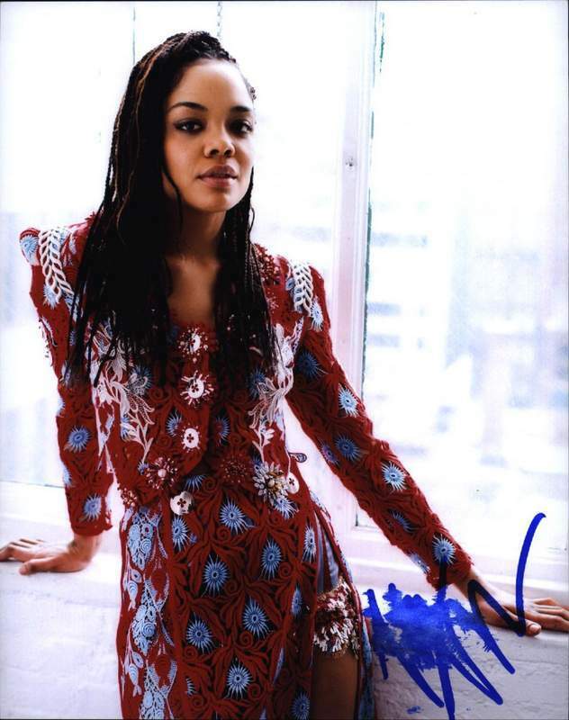 Tessa Thompson authentic signed celebrity 8x10 Photo Poster painting W/Cert Autograph 001