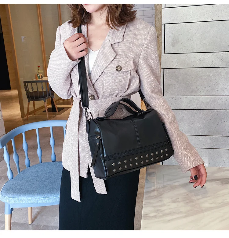 Single Shoulder Diagonal Bag Soft Leather