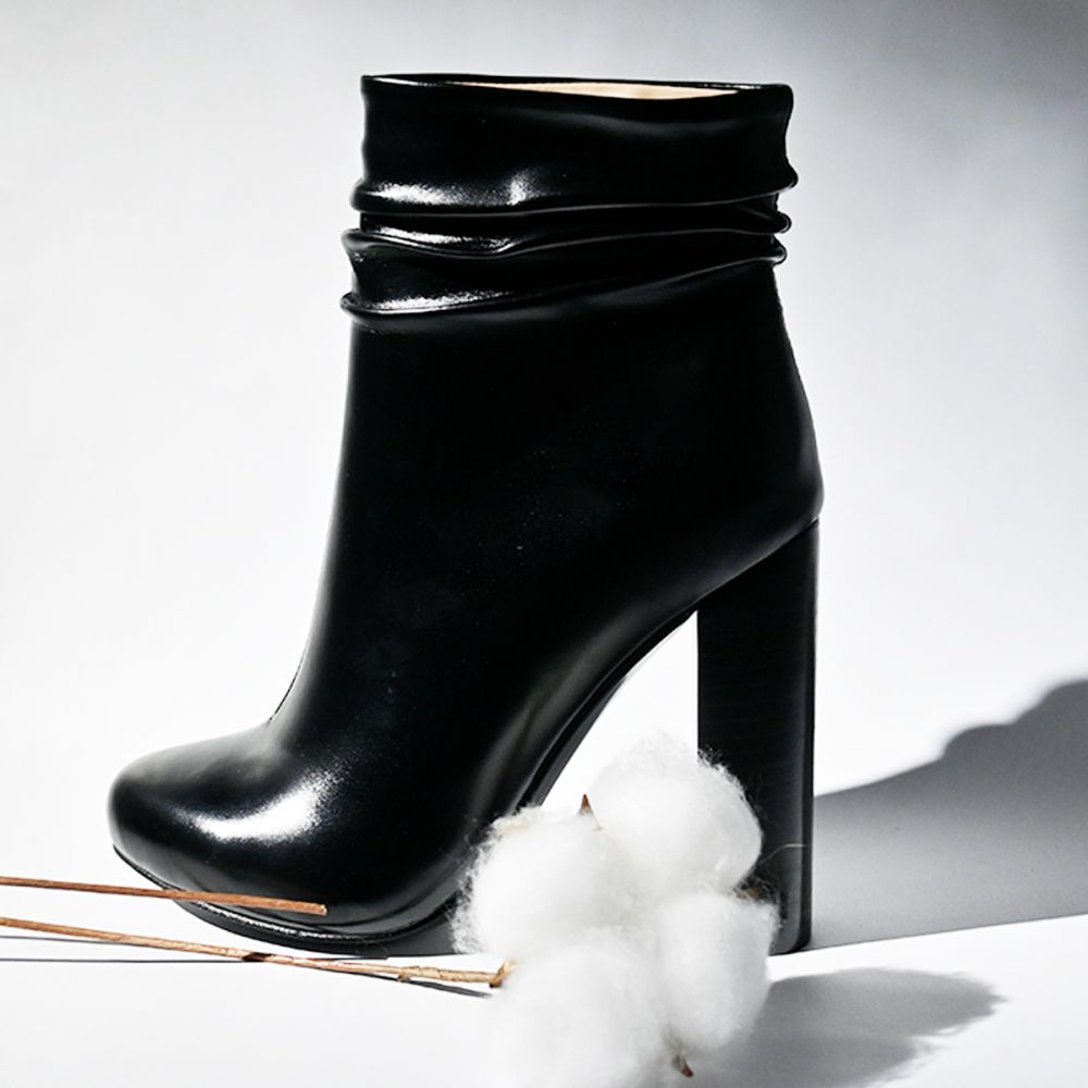 Black Round Toe Pleated Design Chunky Heel Ankle Boots Nicepairs