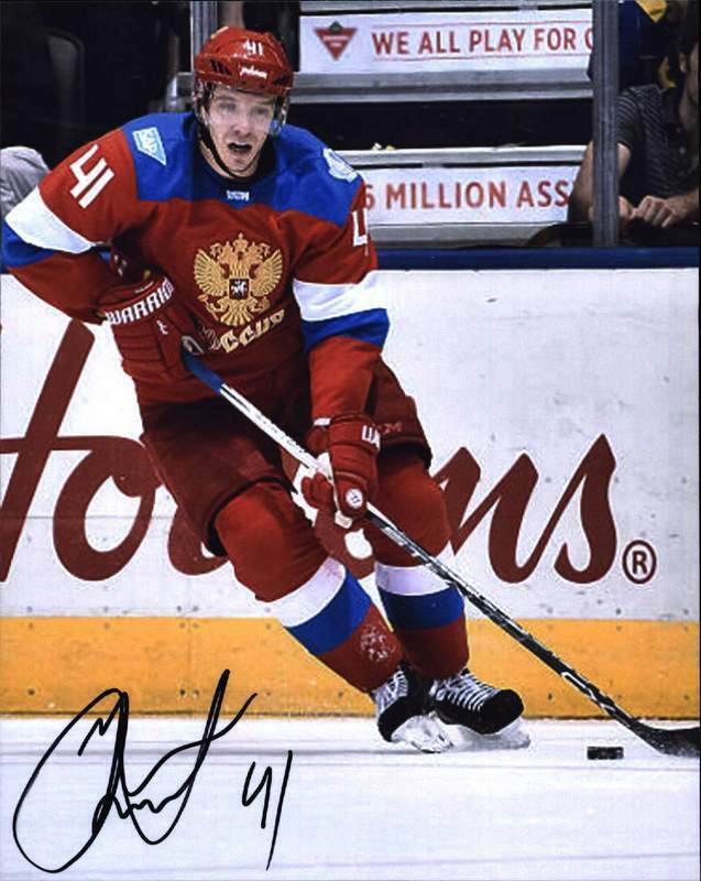 Nikolay Kulemin signed NHL hockey 8x10 Photo Poster painting W/Cert Autographed A0003