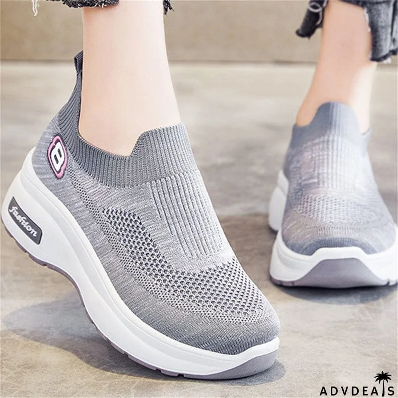 Breathable Solid Color Slip-On Thick-Soled Shoes