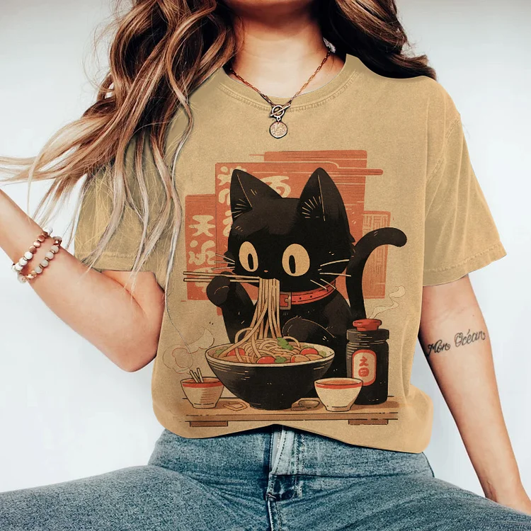 Japanese Art Eating Ramen Cat Print T-Shirt