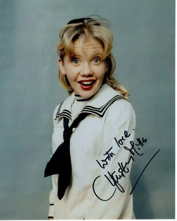 HAYLEY MILLS Signed Autographed POLLYANNA Photo Poster painting