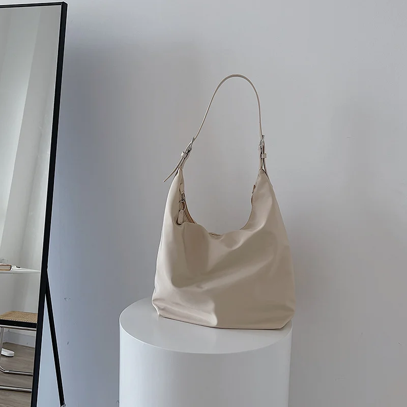 Mongw Mongw Version Of Women's Bag New Versatile Large Capacity Casual Shoulder Bag Fashion Retro Nylon Lady Tuo Bag Tide