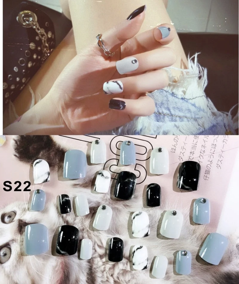 24pcs/Set Fashion Black Red Rivet False Nails Strip Rivet Design Coffin Finished Full Cover Artificial Fake Nails Manicure Tools-Nail Inspo