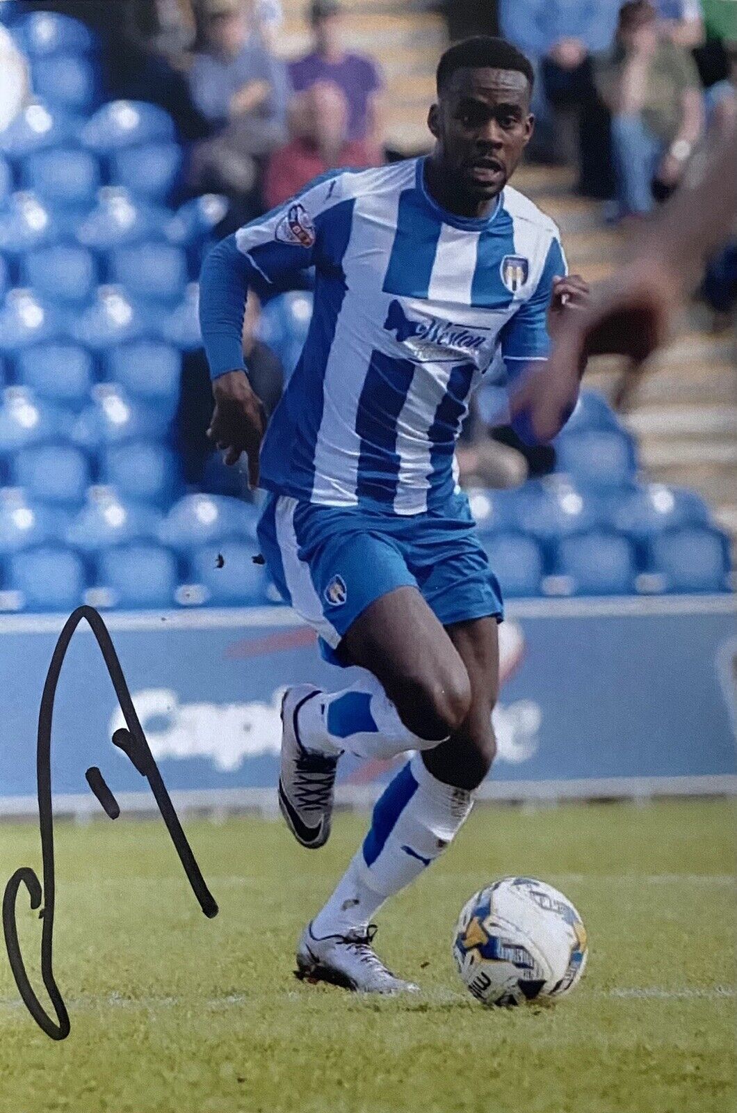 Gavin Massey Genuine Hand Signed Colchester United 6X4 Photo Poster painting