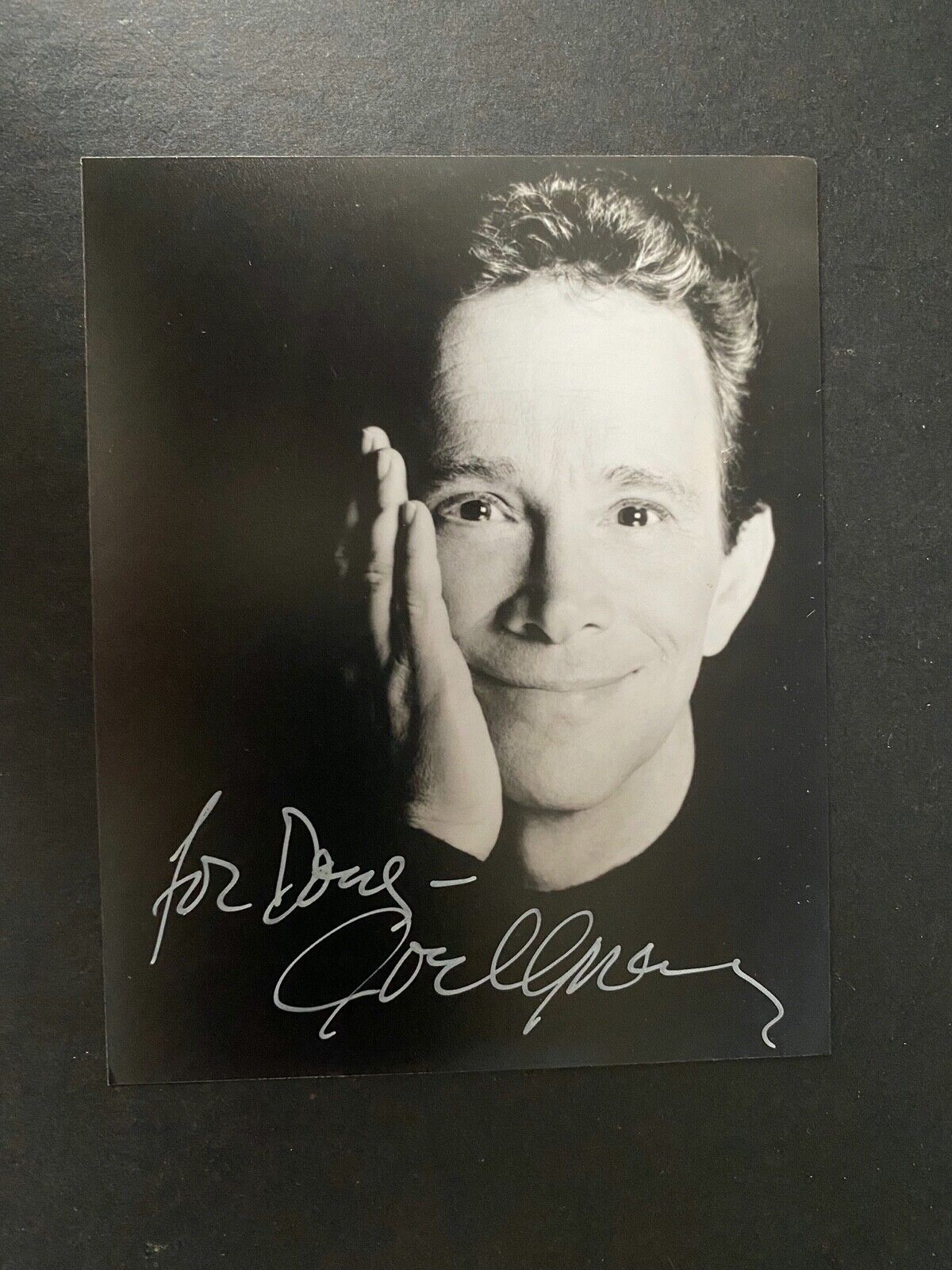 JOEL GREY - AMERICAN BORN ACTOR - CABARET - SUPERB SIGNED Photo Poster paintingGRAPH