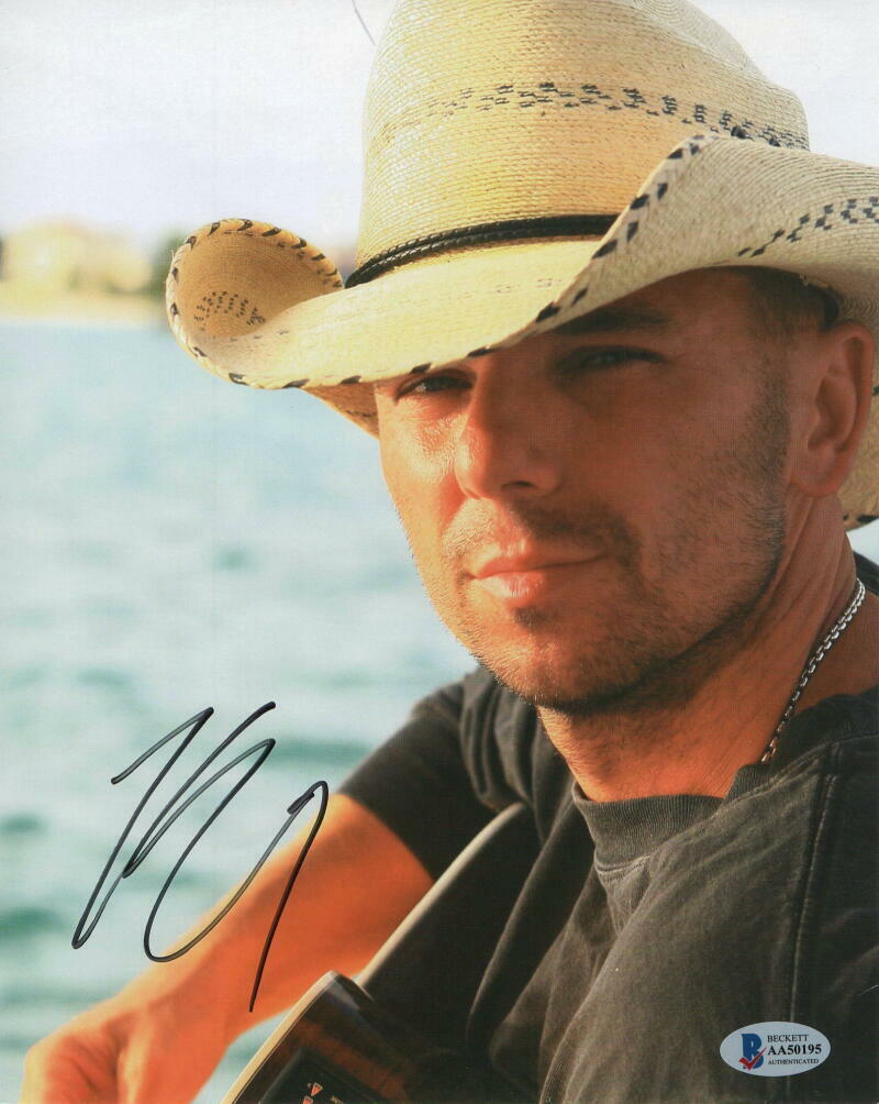 KENNY CHESNEY SIGNED AUTOGRAPH 8X10 Photo Poster painting - COUNTRY MUSIC SUPERSTAR, BECKETT