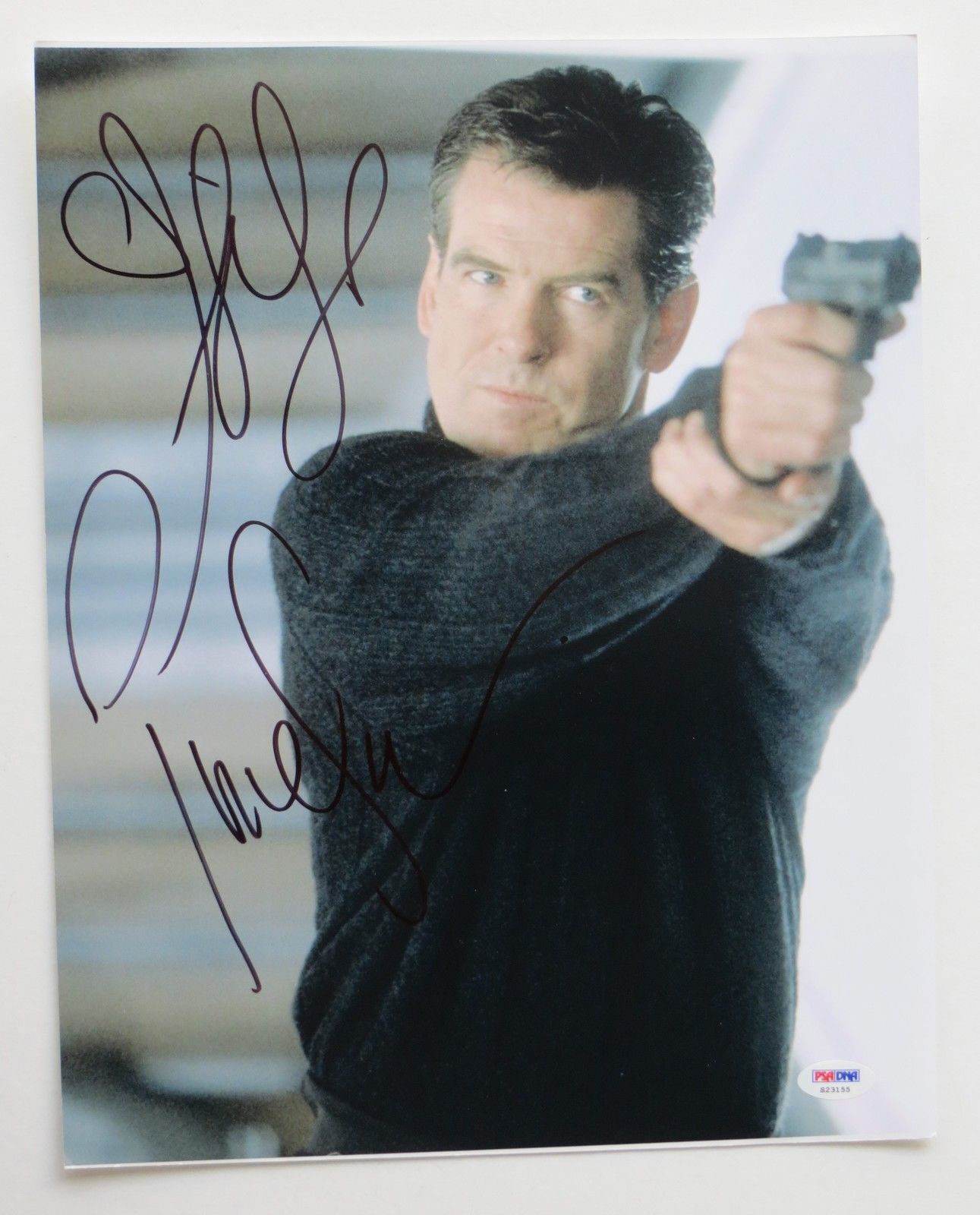 Pierce Brosnan Signed James Bond 007 Authentic 11x14 Photo Poster painting (PSA/DNA) #S23155