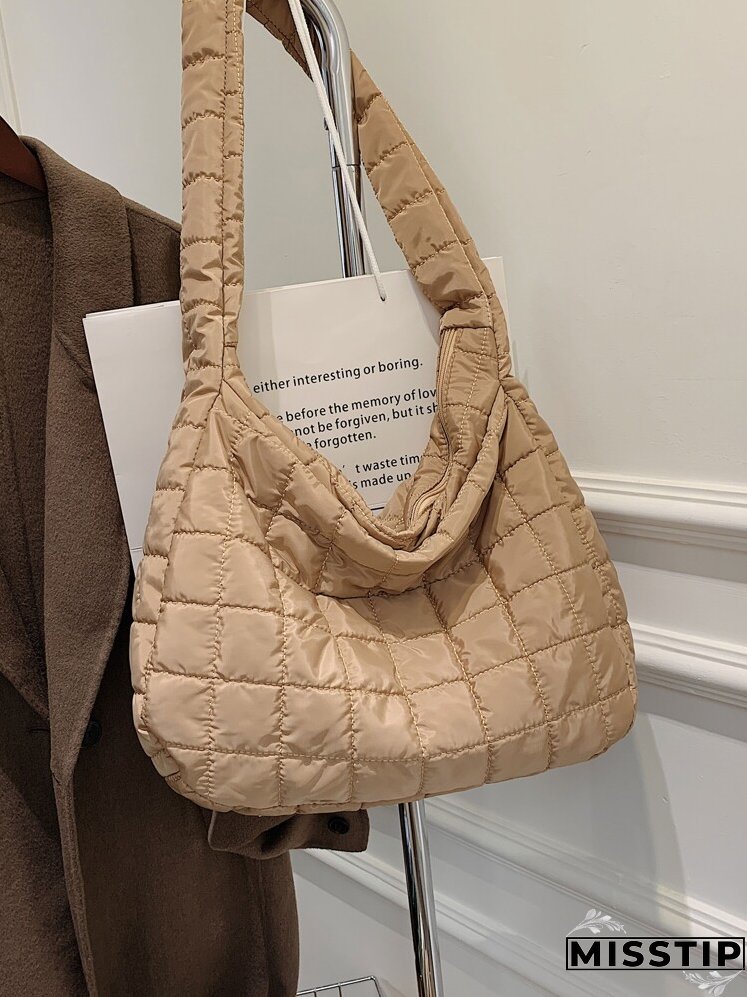 Textured Padded Design Shoulder Bag