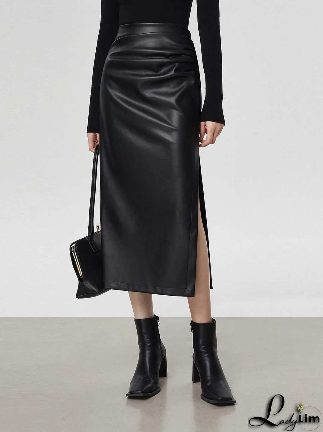 Effortless and Chic winter Skirt