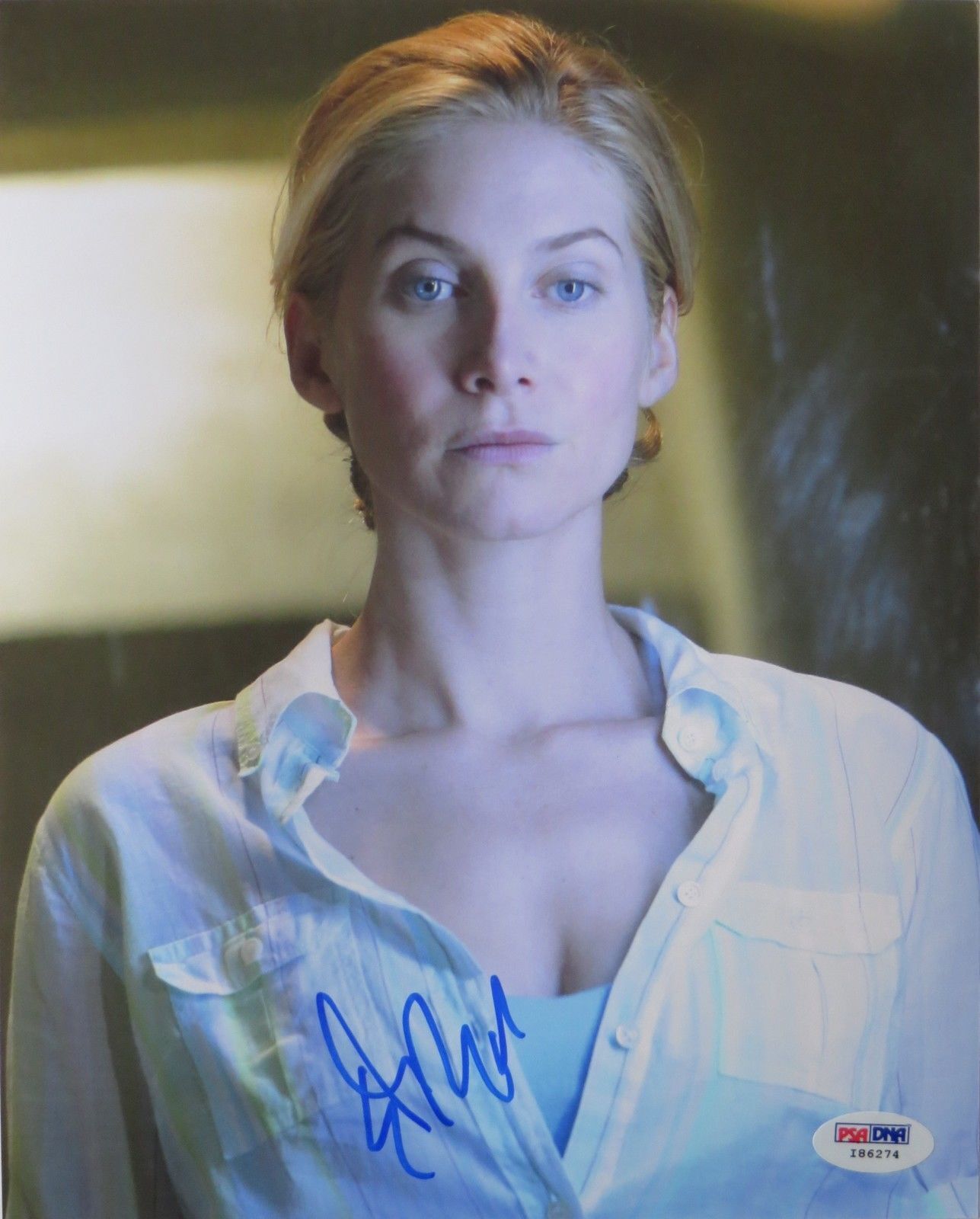 Elizabeth Mitchell Signed Lost Authentic Autographed 8x10 Photo Poster painting PSA/DNA