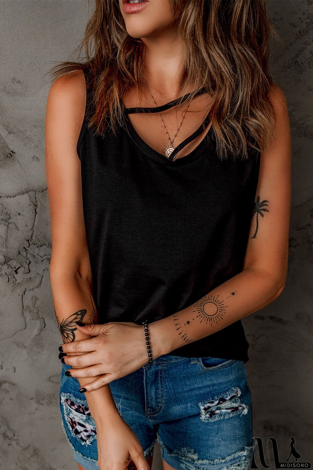 MidiSono - Casual Black Strappy Tank Top
