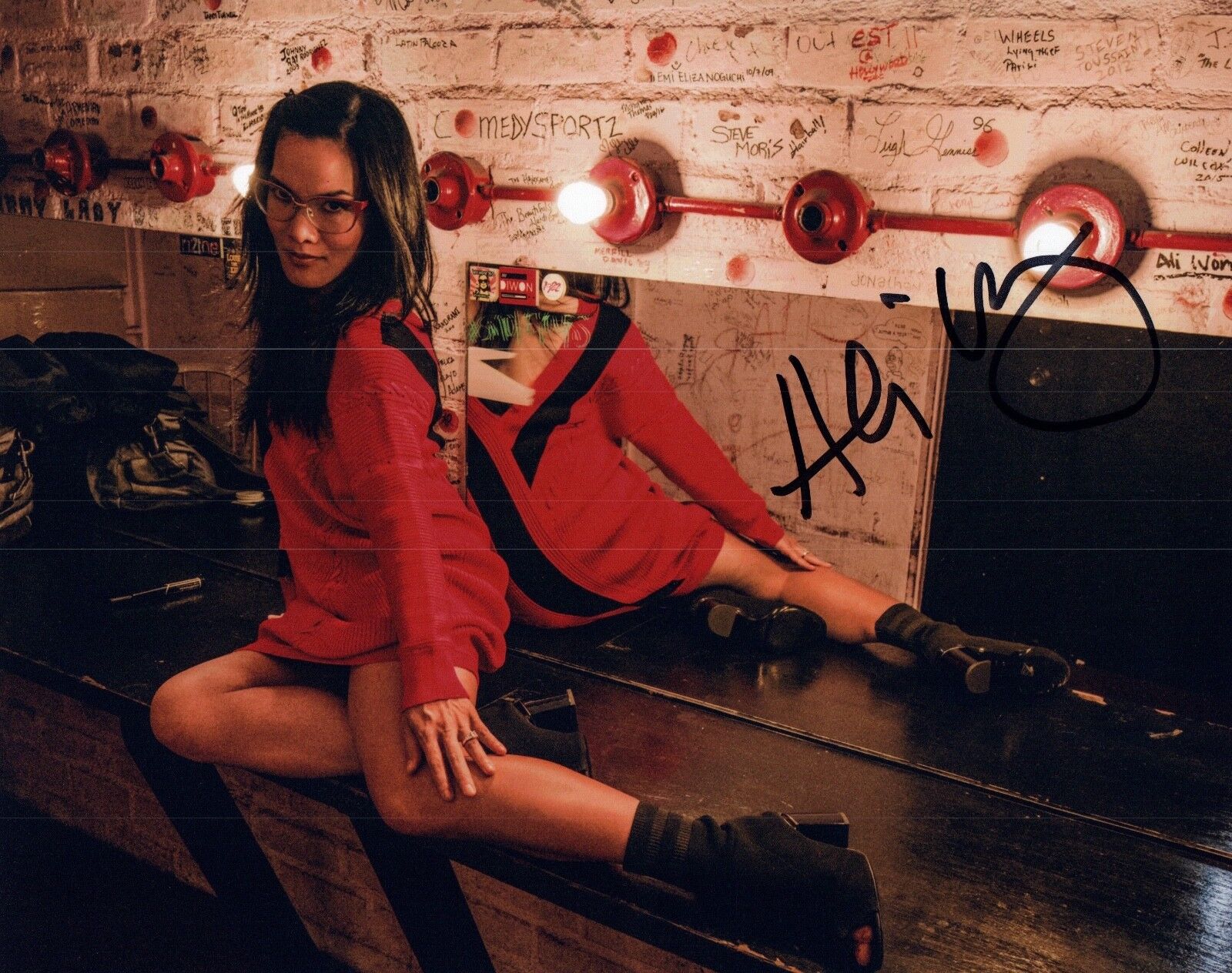 Ali Wong Signed Autographed 8x10 Photo Poster painting BABY COBRA Comedian COA