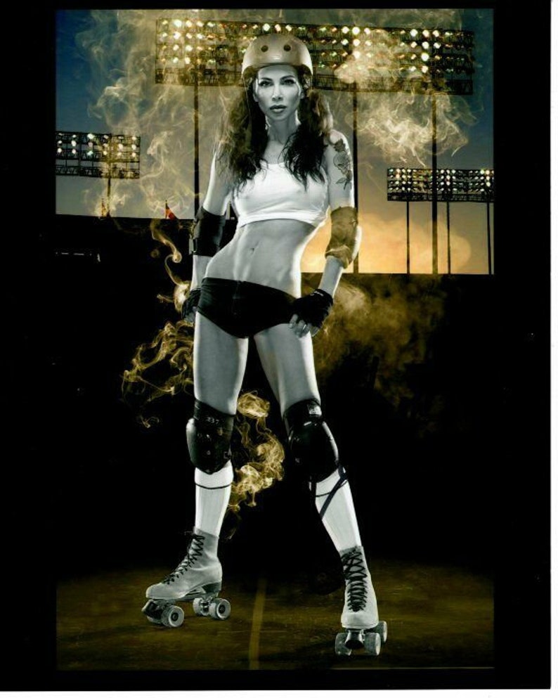 Yvette nelson signed autographed roller derby Photo Poster painting