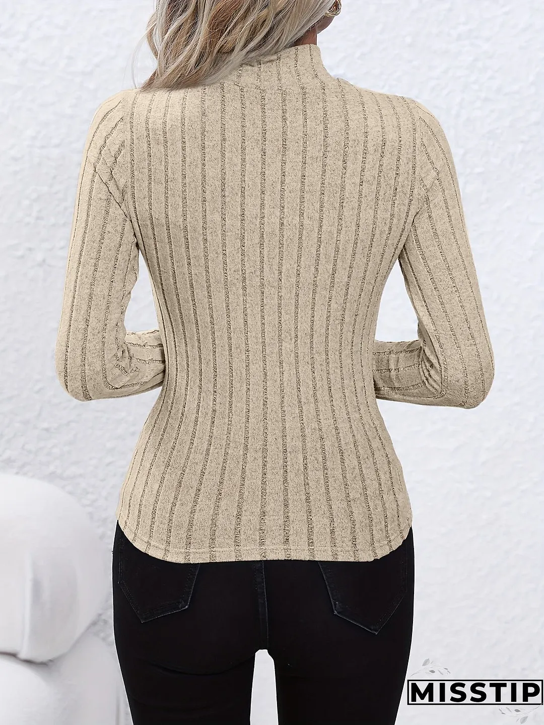 Elegant and Versatile winter garment