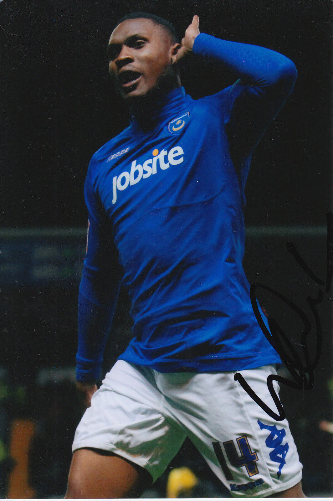 PORTSMOUTH HAND SIGNED KELVIN ETUHU 6X4 Photo Poster painting 2.