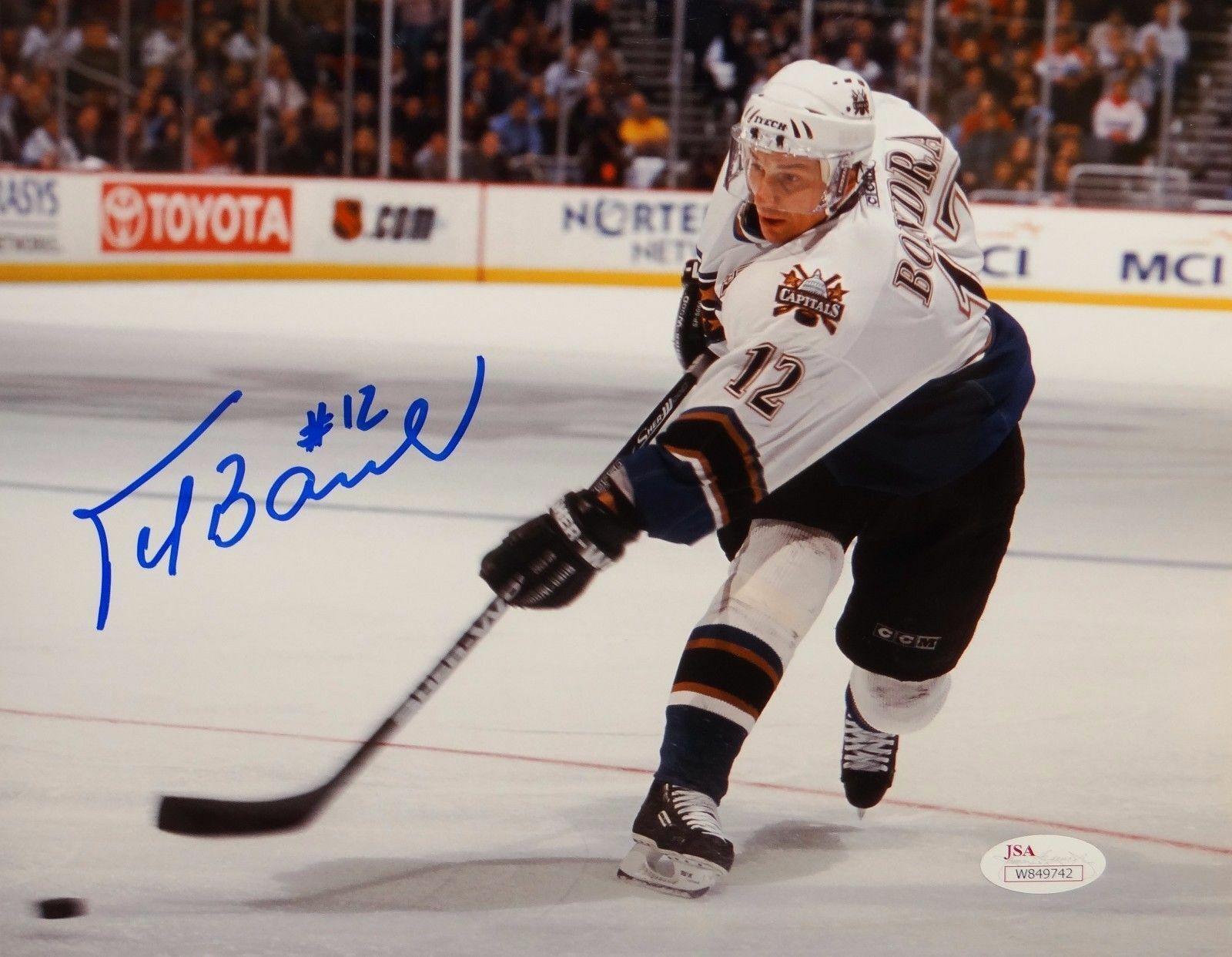 Peter Bondra Autographed 8x10 Washington Capitals Shooting Photo Poster painting- JSA W Auth