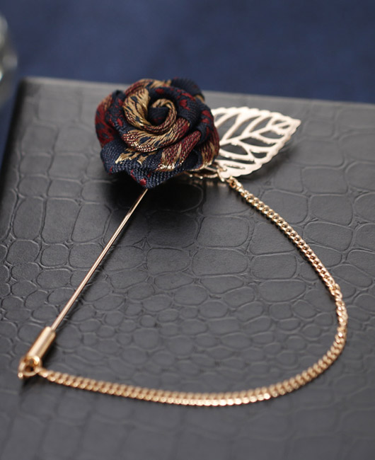 Fashion Rose Diamond Metal Chain Plating Blazer Brooch Pin