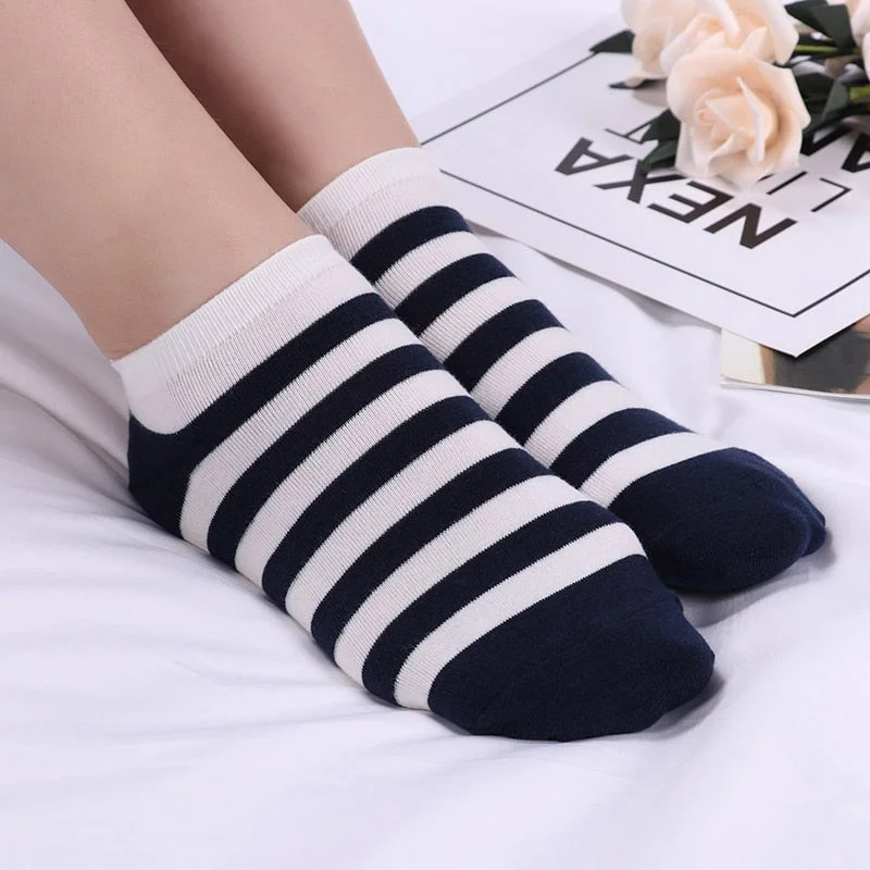 5 Pairs Lot Cotton Women Socks Female Casual Boat 3D Pack Cartoon Harajuku Cat Cute Heart Invisiable Funny Girl Ankle Sock Set